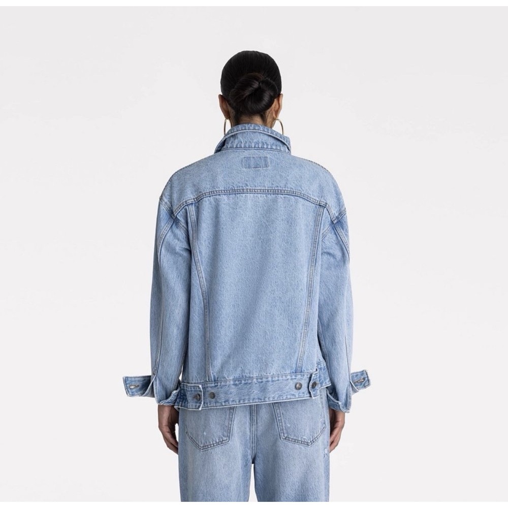 KBB by KAHLANA Women 'The Denim Jacket' Size Small Asymmetrical Light Wash - Picture 2 of 8